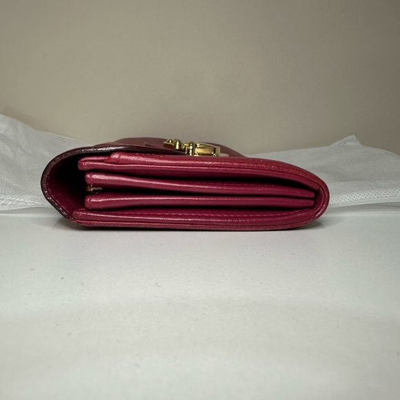 Authentic Louis Vuitton wallet - Picture 3 of 10